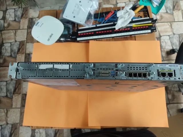 Switch Cisco 2800 - Foto 2
