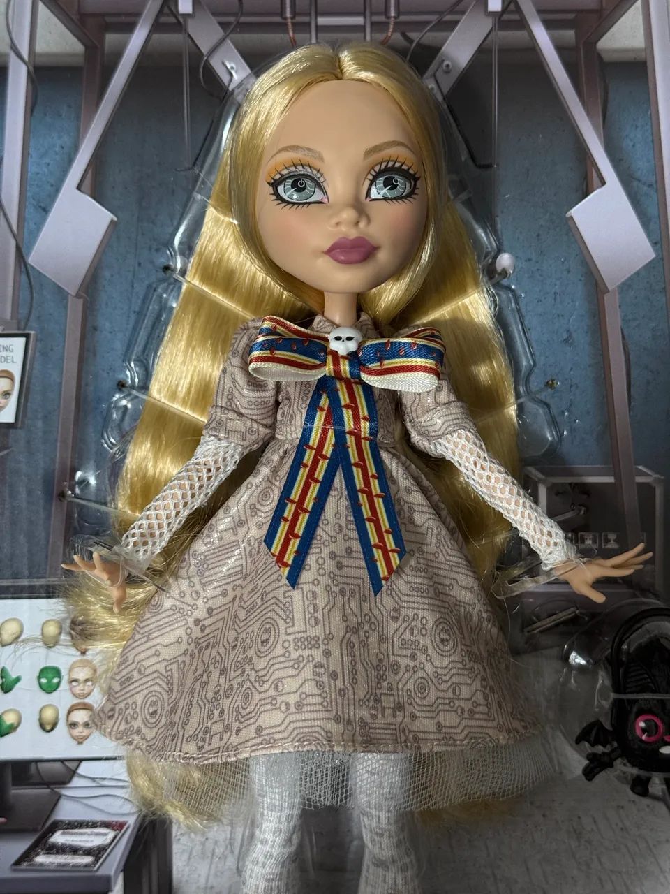 Monster High - Skullector - M3GAN - Foto 3