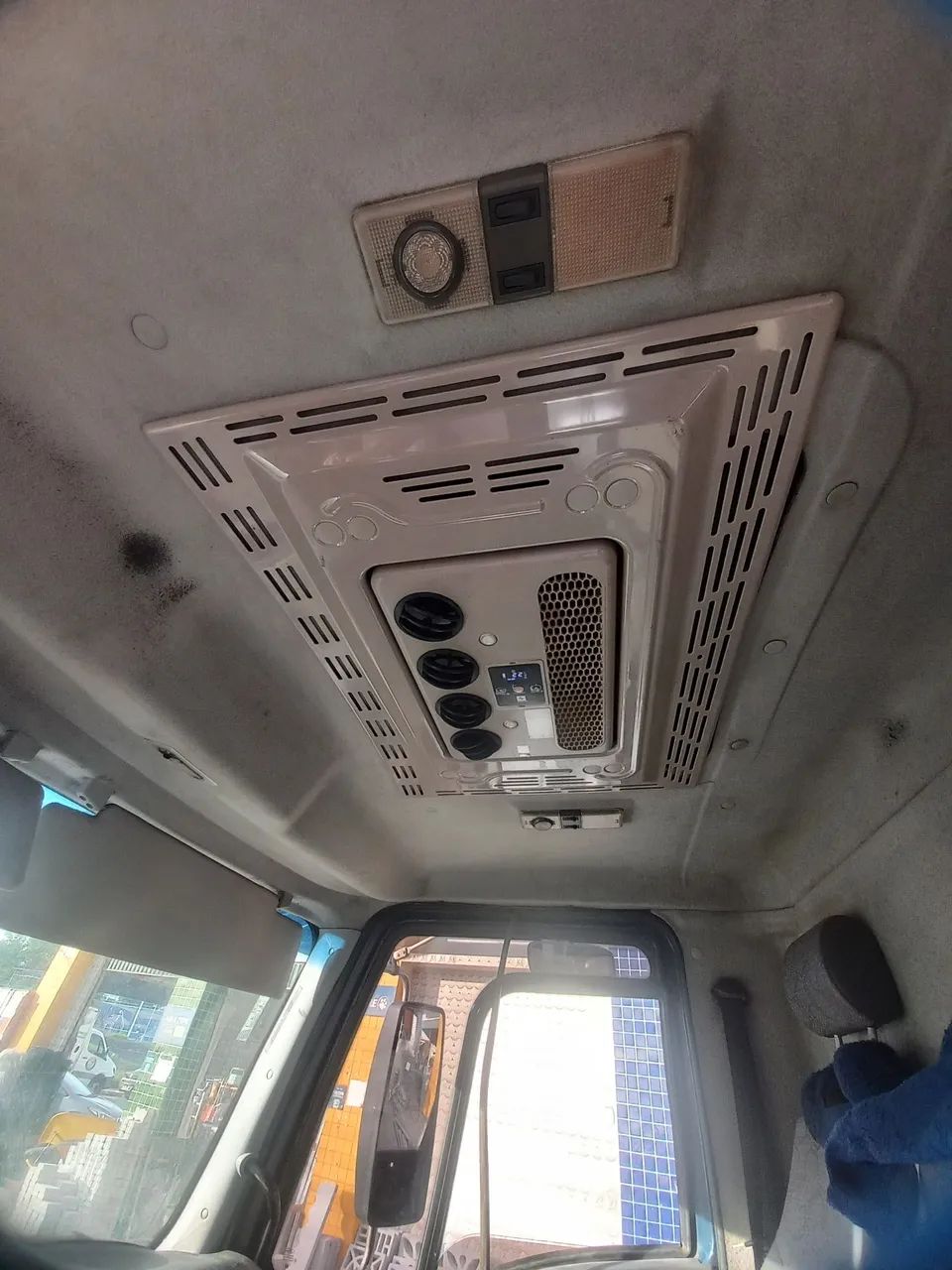Caçamba Ford/Cargo 2428 CN - Foto 3