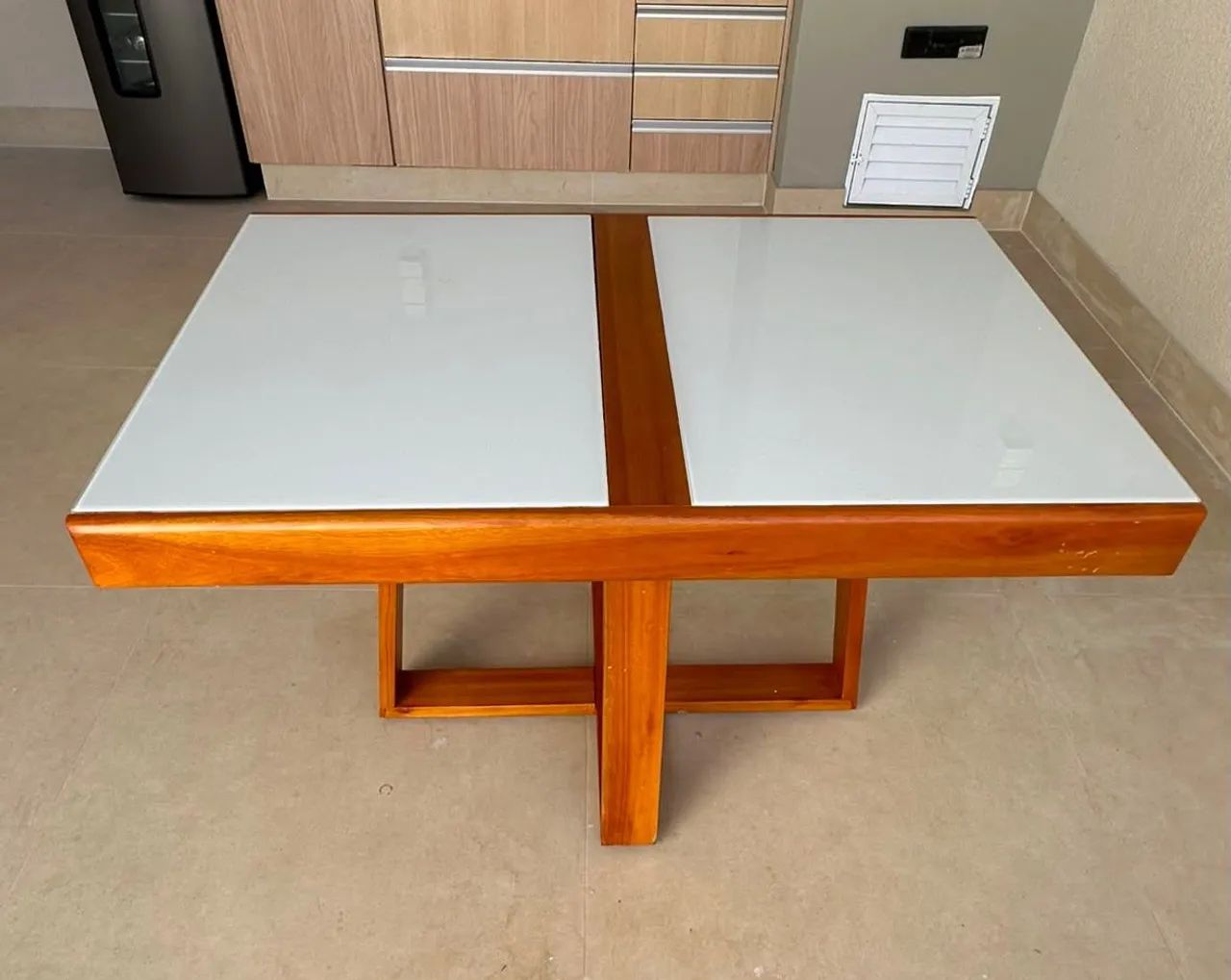 Mesa de.jantar (área externa ou interna)