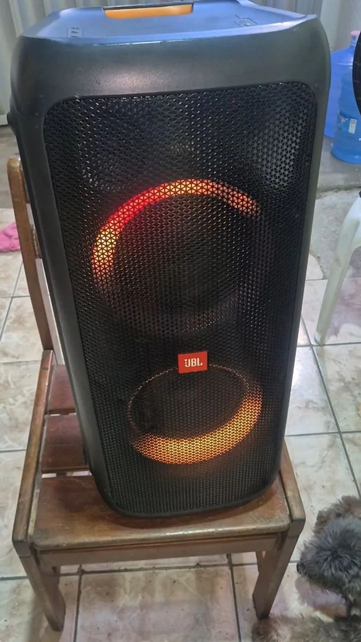 Jbl partybox 300 semi nova - Foto 3