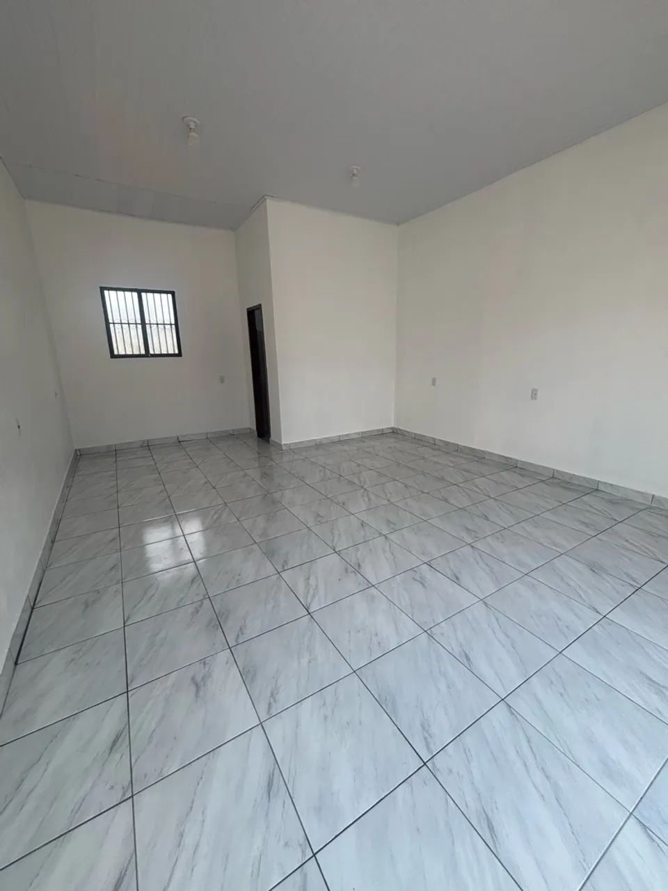 Aluga-se Ponto Comercial 
