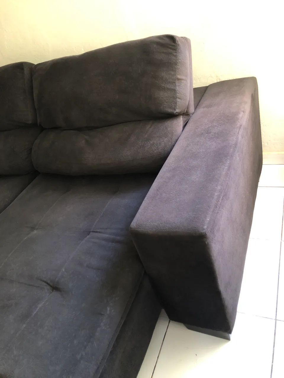 Sofá retrátil preto 2,40m  - Foto 3