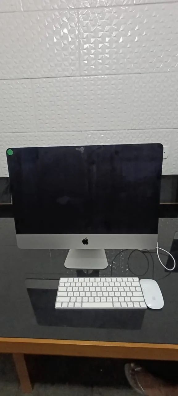 iMac Apple 2017 - Intel Core i5 / 8GB RAM / Portas USB-C