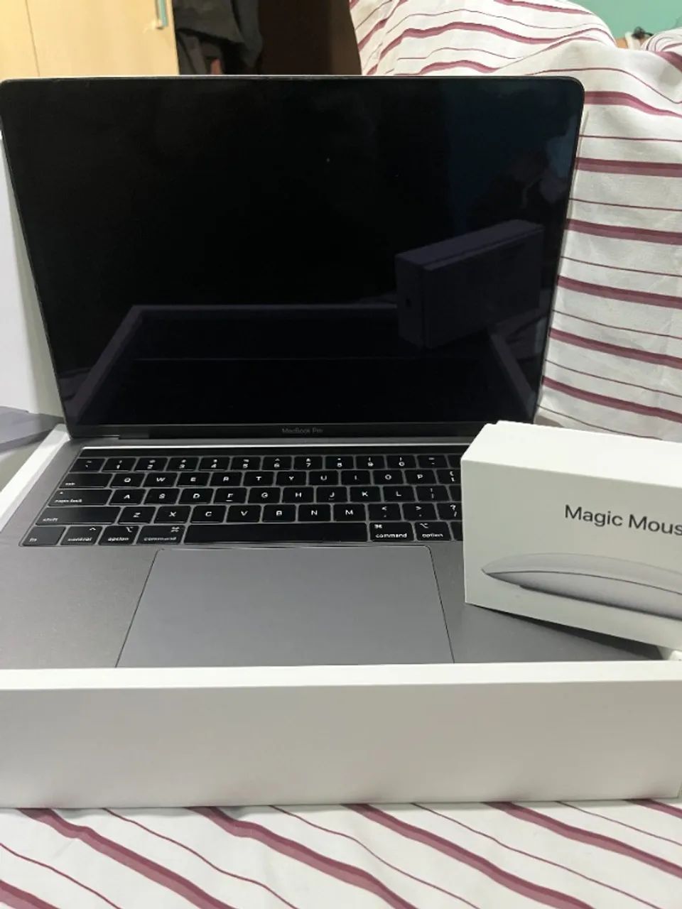 MacBook Pro 13 - i5 Quad-Core / 8GB RAM / 256GB SSD - Impecável + Caixa