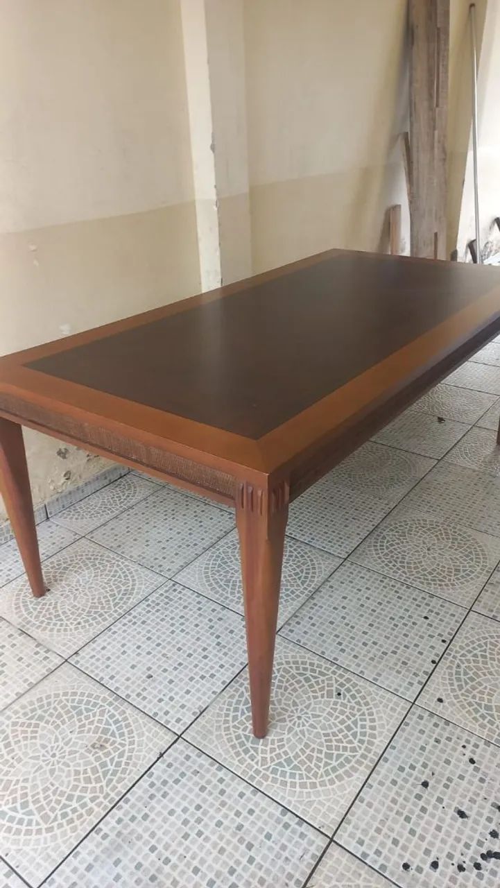 Mesa madeira nobre