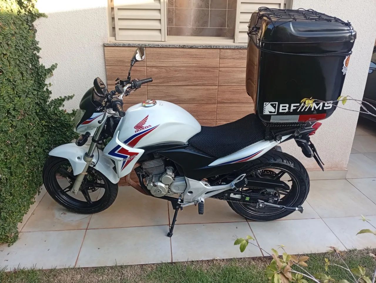 Cb 300r bem conservada - Foto 3