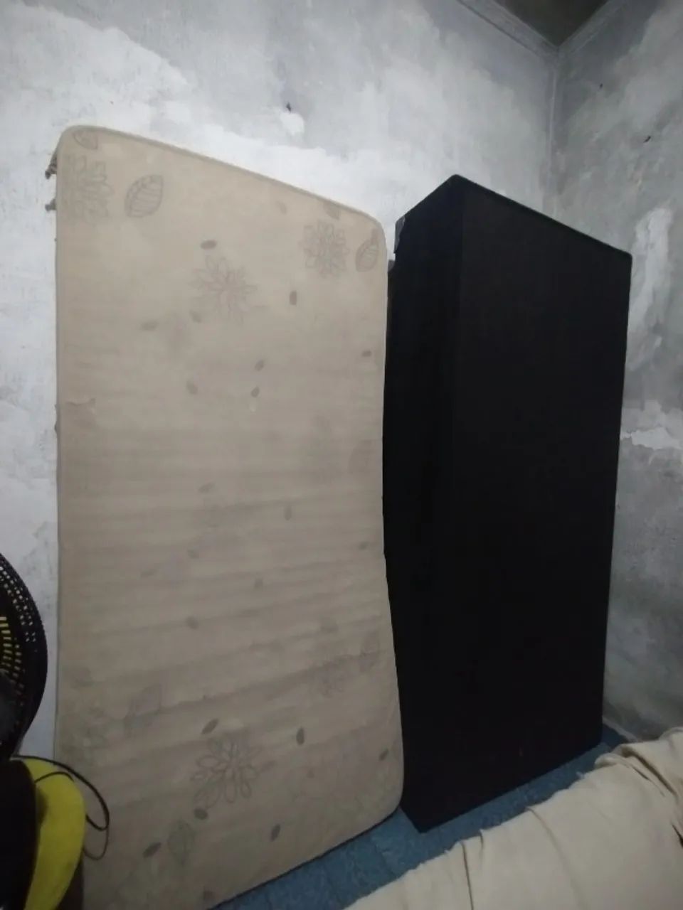 Cama box e colchão solteiro