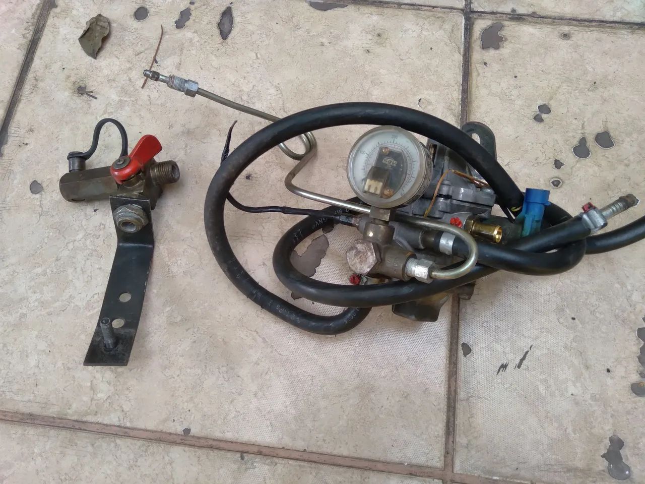 Vendo kit GNV geração 5 completo  - Foto 2