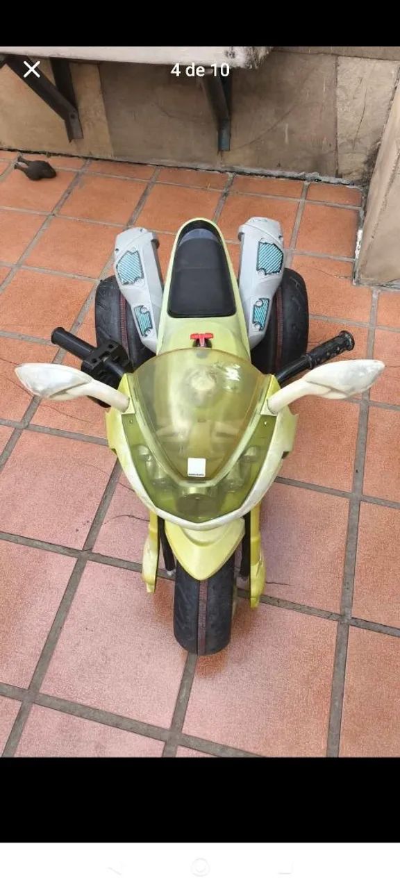 Moto elétrica infantil 