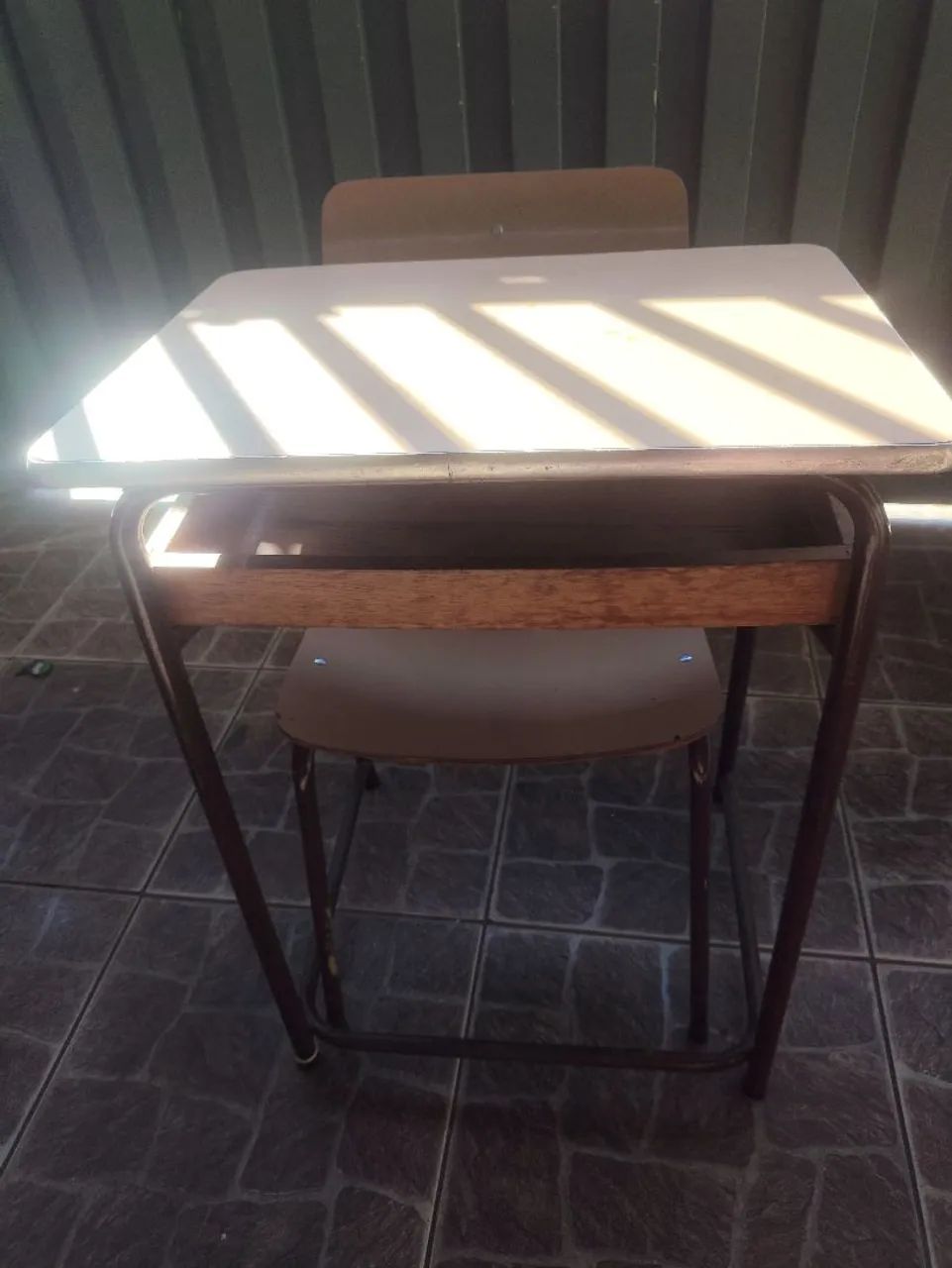 Mesinha com cadeira  - Foto 5