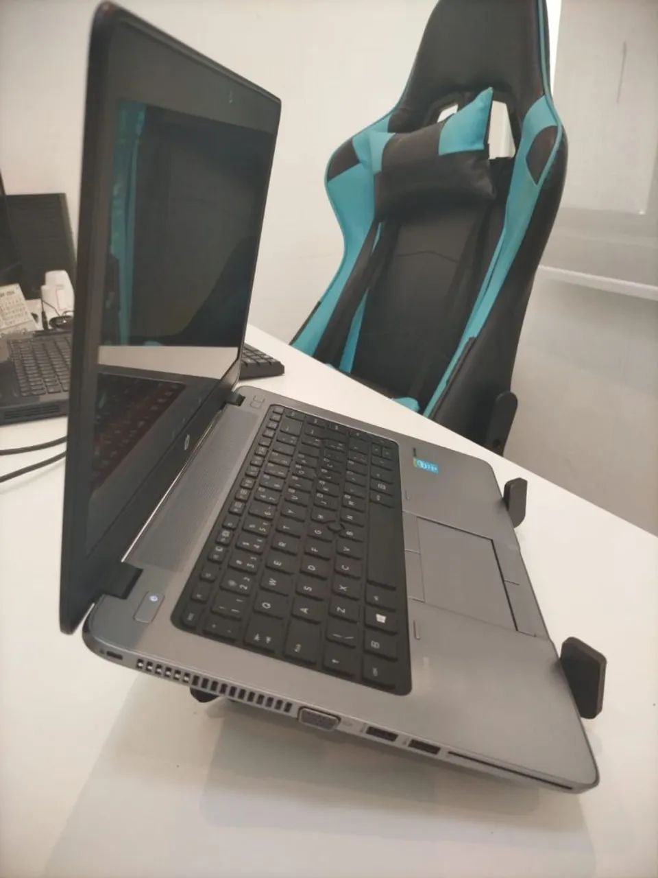 Notebook HP i7 EliteBook com placa de vídeo, SSD de 256 GB, 8 de ram, Win 11  - Foto 4
