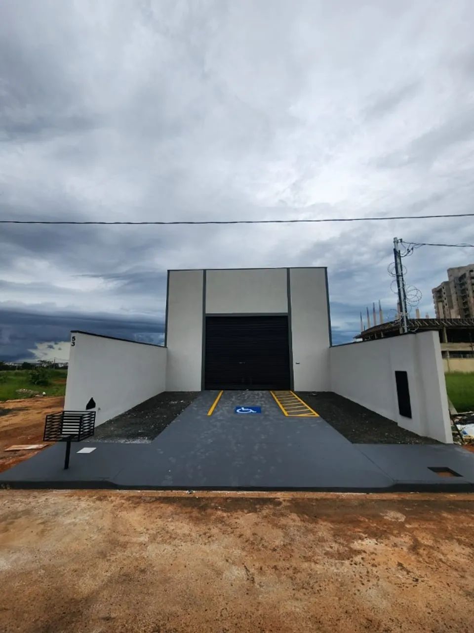 GALPÃO COMERCIAL - 200m² - UBERLÂNDIA - Foto 2