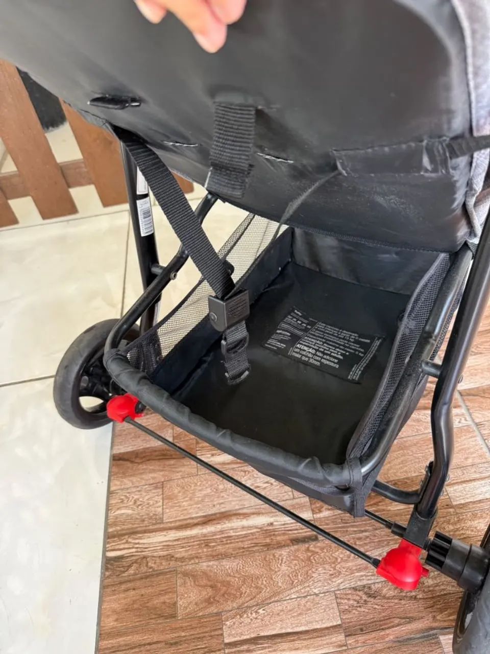 Carrinho de bebê Cosco Kids Toffy Cinza - Foto 4