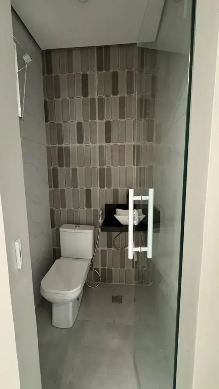 BELÍSSIMA CASA TÉRREA NOVA COM 3 SUÍTES COM CLOSET - Foto 4