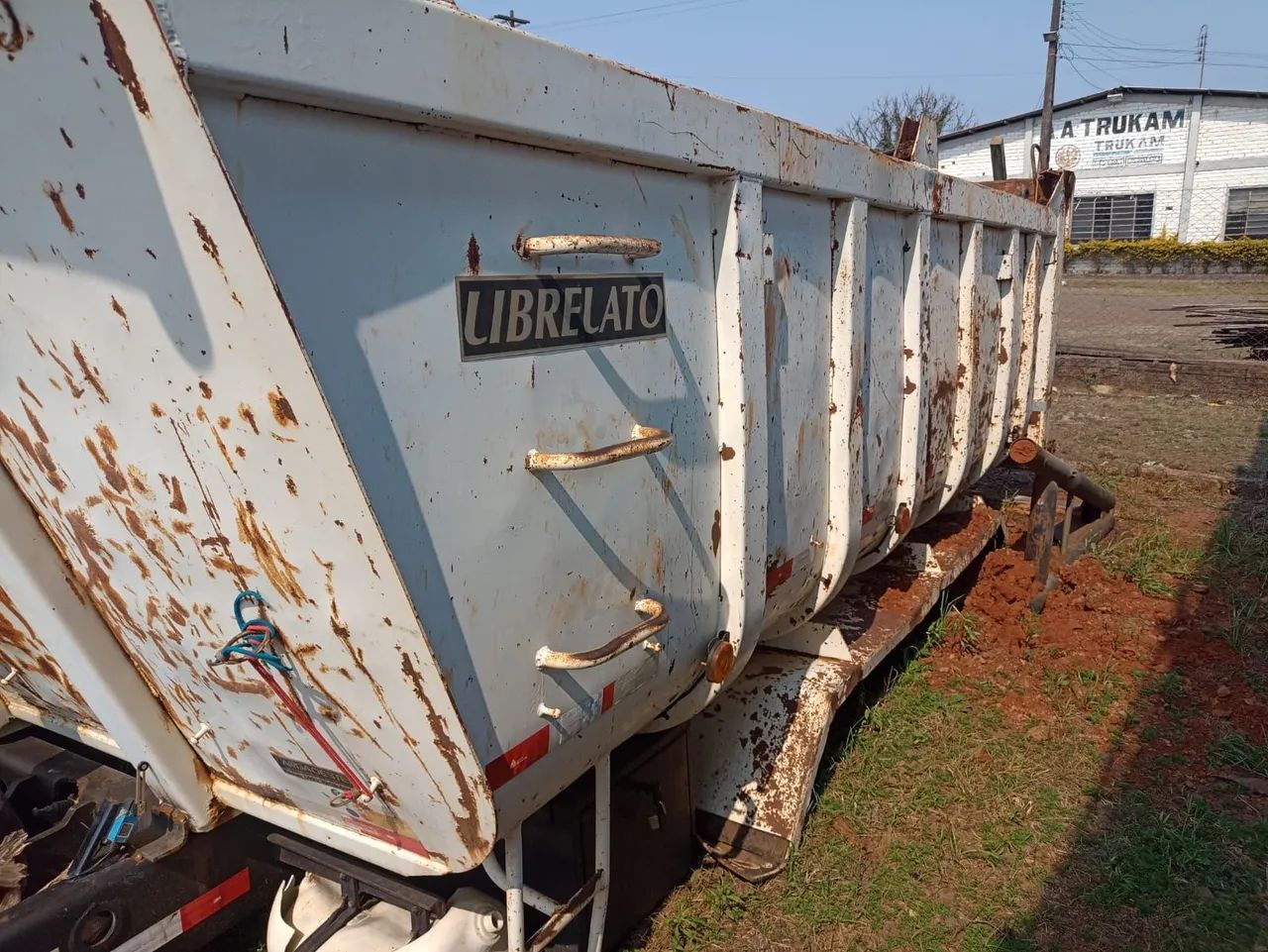 Caçamba Basculante Librelatto 14 cúbicos  - Foto 5