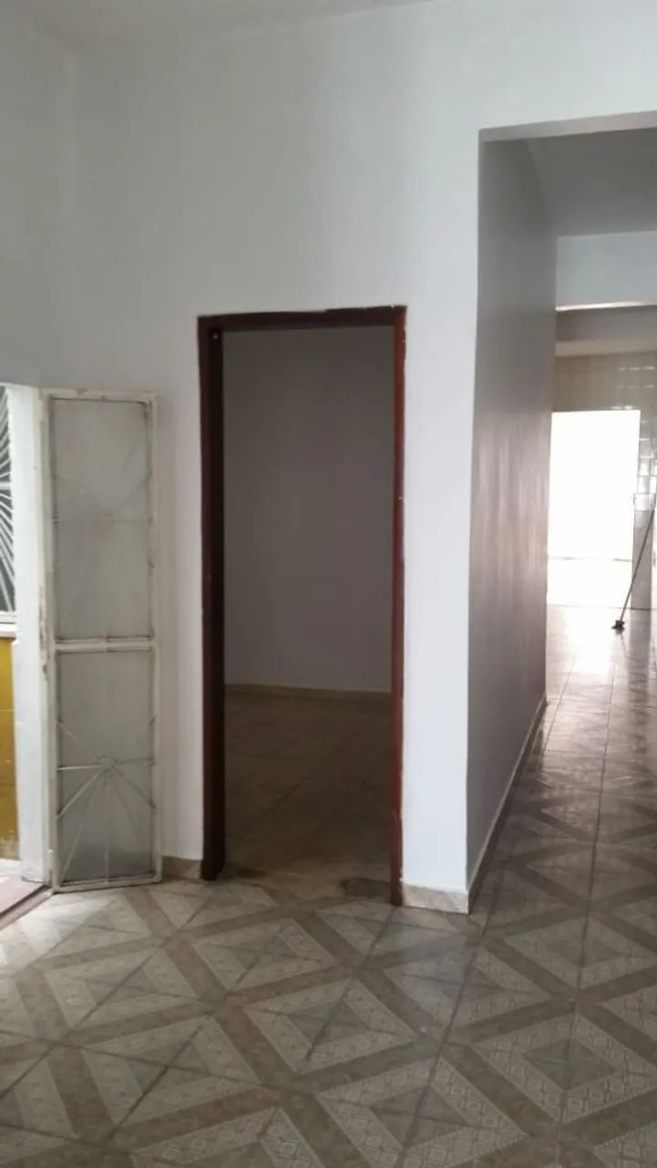 Vendo uma Excelente casa no centro  - Foto 3