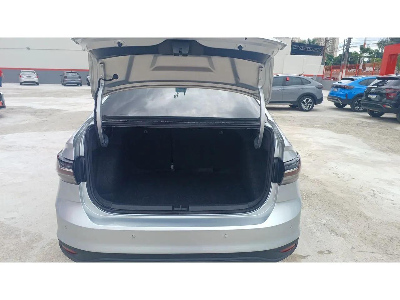 Volkswagen Virtus TSI 1.0 Flex 12V 4p Aut., foto 9 de 16