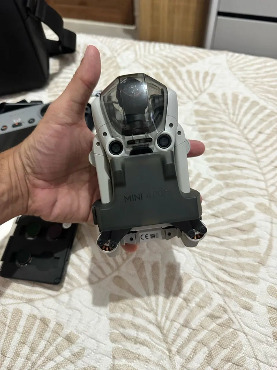 Drone DJi Mini 4 Pro Combo Fly controle com tela! - Foto 3