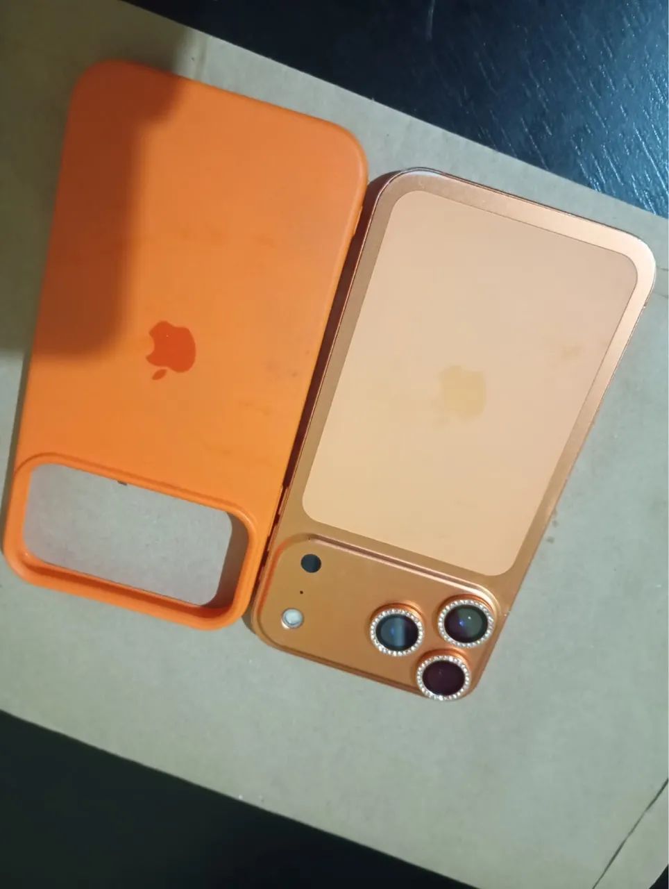 Vendo iPhone 11 na carcaça do 17 pro  - Foto 4
