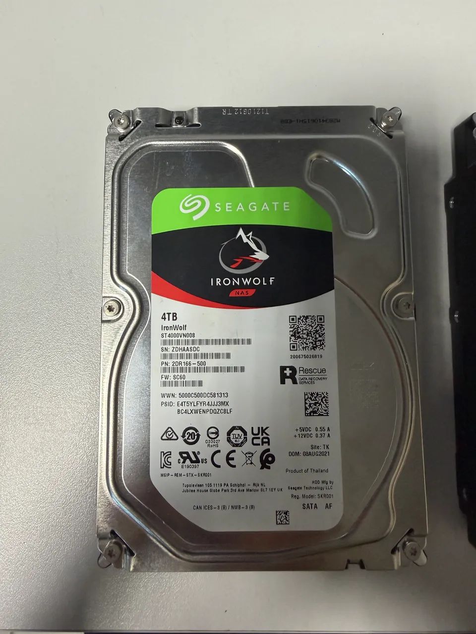 Vendo HDD Seagate IronWolf 4TB - Foto 2