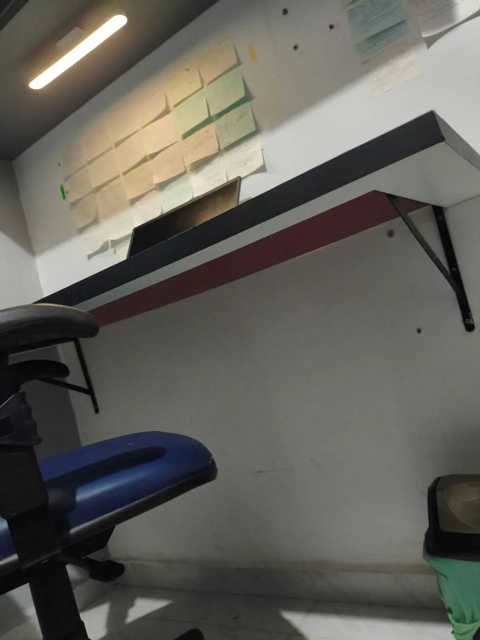 Mesa de estudos com cadeira! - Foto 3