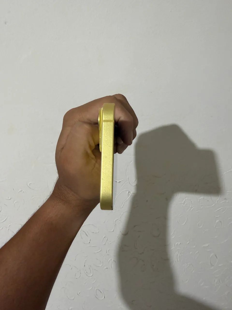 Vendo IPhone 14 Amarelo - Foto 5