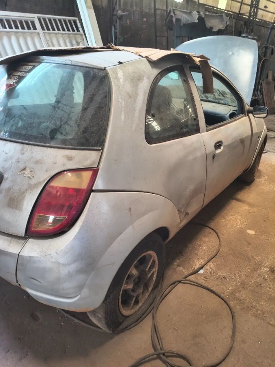 Ford KA 1.0i 3P 2004 - Foto 4