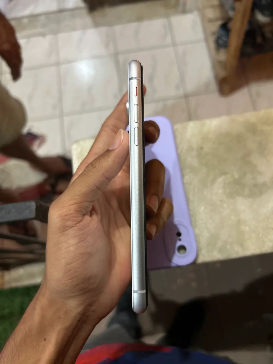 iPhone XR Branco 64 g - Foto 2