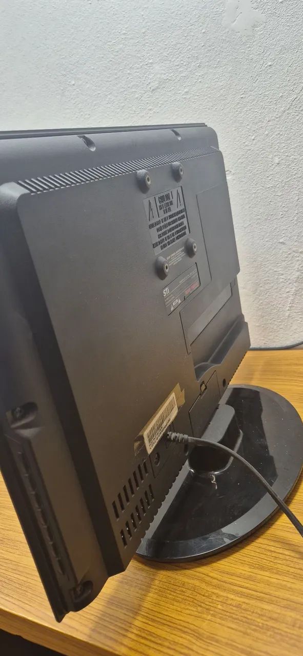 Monitor 18 polegadas com defeito tela - Foto 4