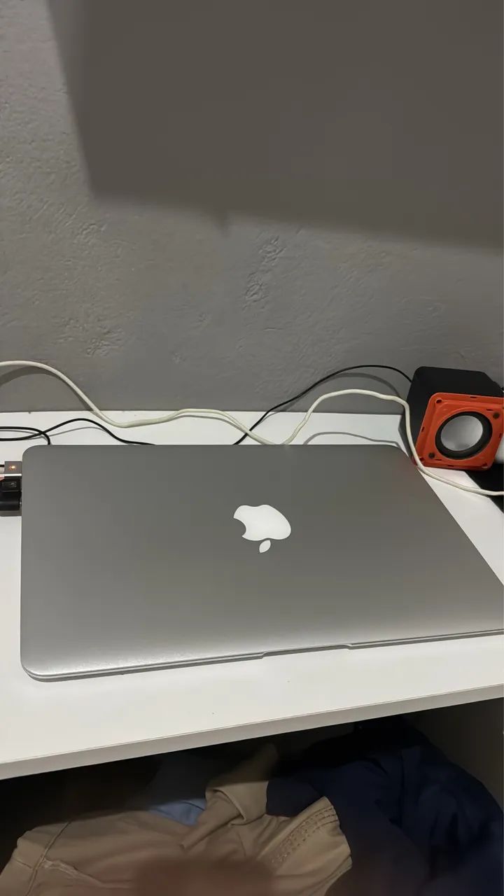 Vendo ou troco por iPhone (notebook MacBook Air )
