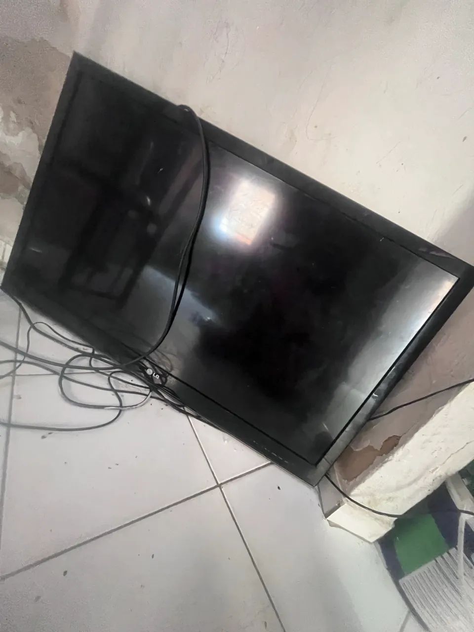 Vendo TV para retirada de peças  - Foto 3