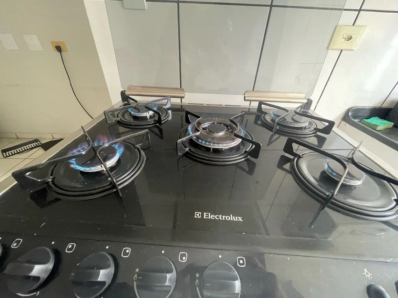 Fogão Electrolux 5 bocas com Grill  - Foto 4