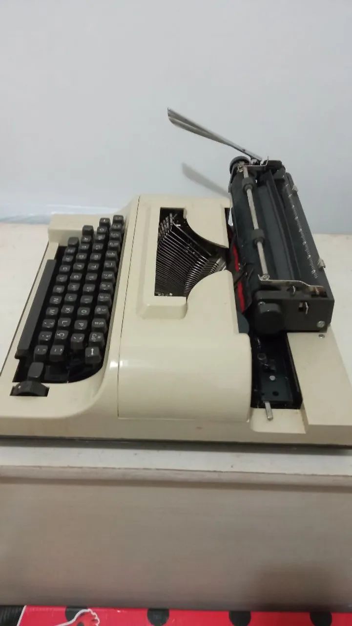 Máquina de escrever  - Foto 4