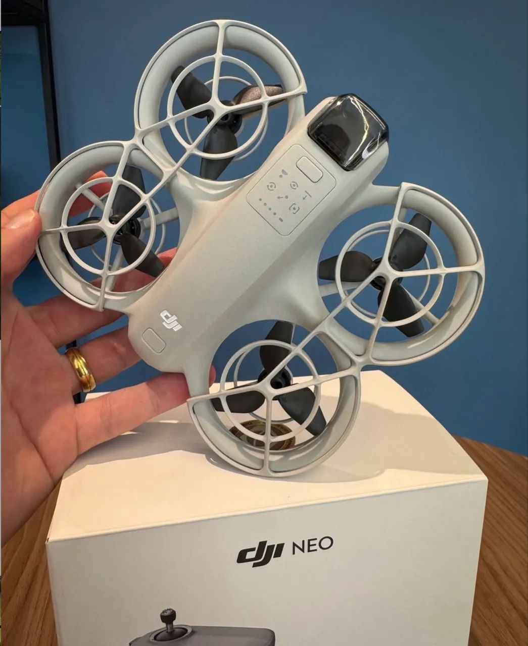 Drone Dji Neo Combo 3 Baterias Hub Controle  - Foto 3