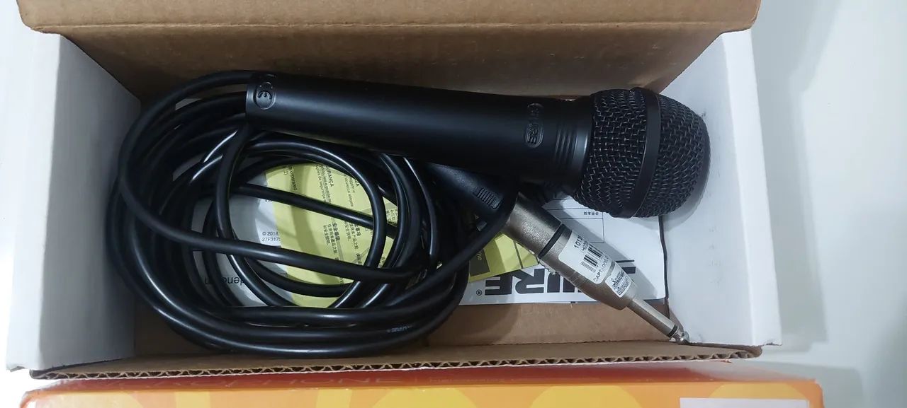 Microfone Shure SV 200 com fio. - Foto 2