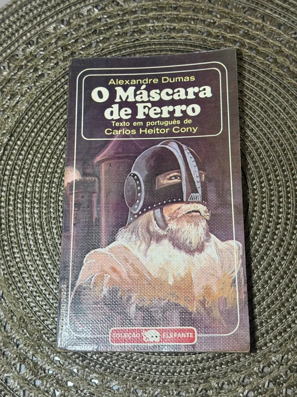 O máscara de ferro