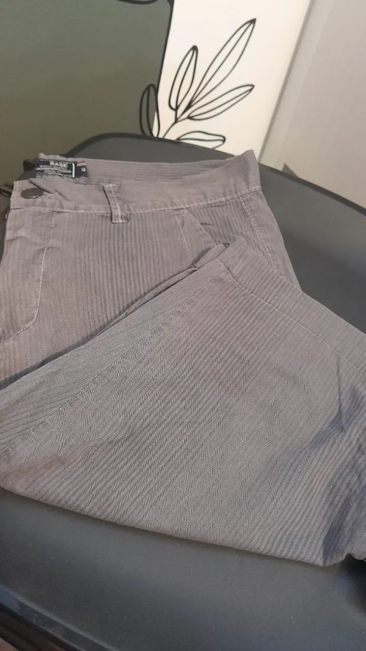 Bermuda masculina risca de giz 