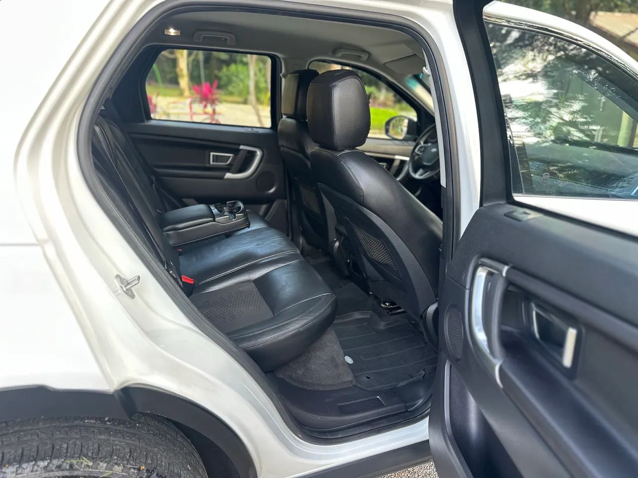 Land Rover Discovery Sport SE 2.0 4X4 Diesel Aut. 2018 - Foto 4