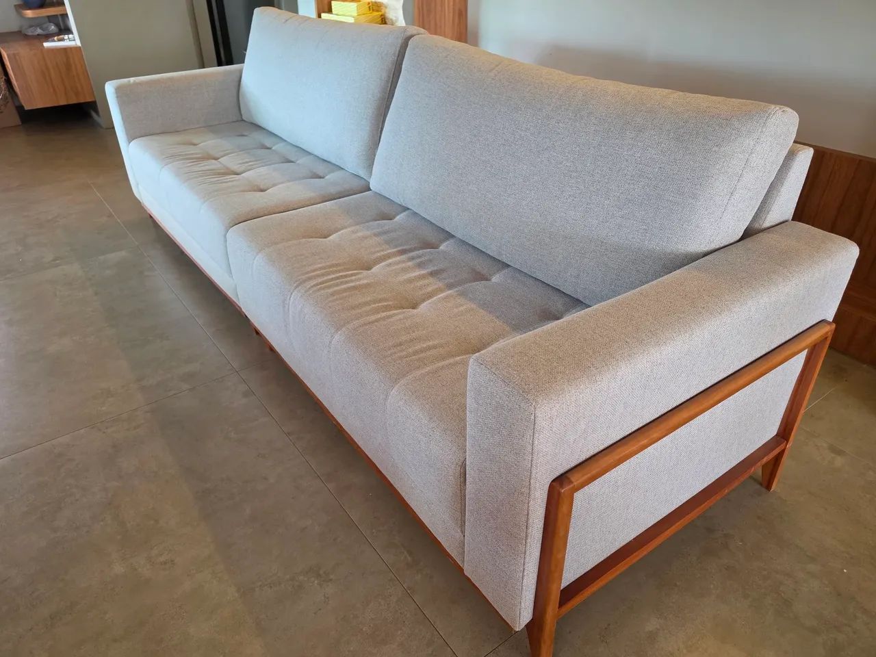 Sofa linho Brooks Cinza Novíssimo 