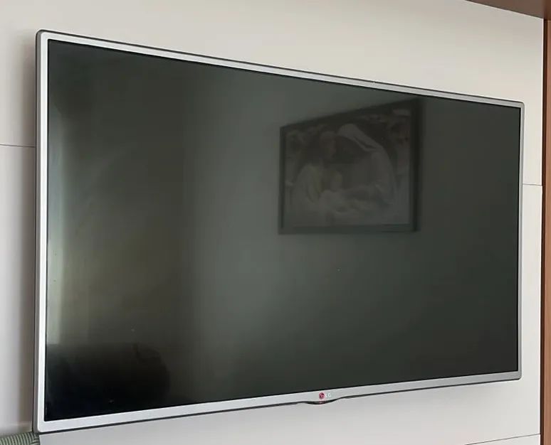 ? TV LG 42? LCD ? R$ 550 | ÓTIMO PREÇO!