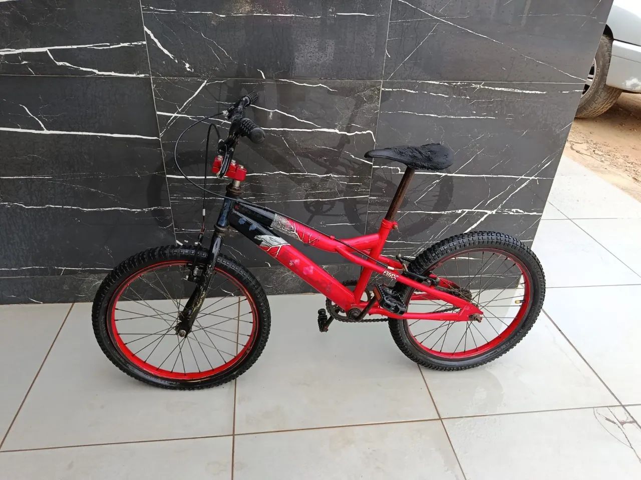 Vendo bicicleta * R$250,00