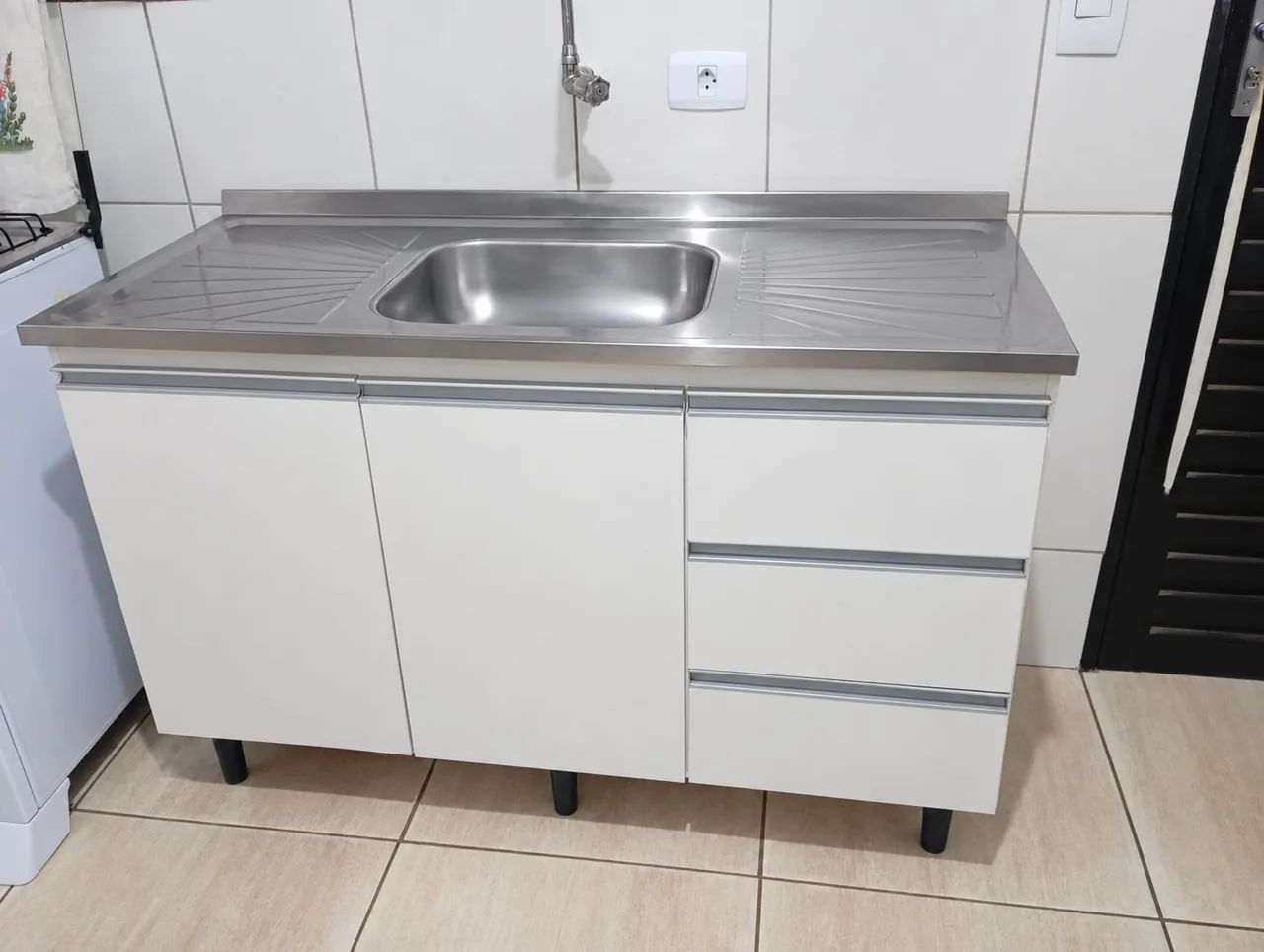 Balcão de cozinha com pia 