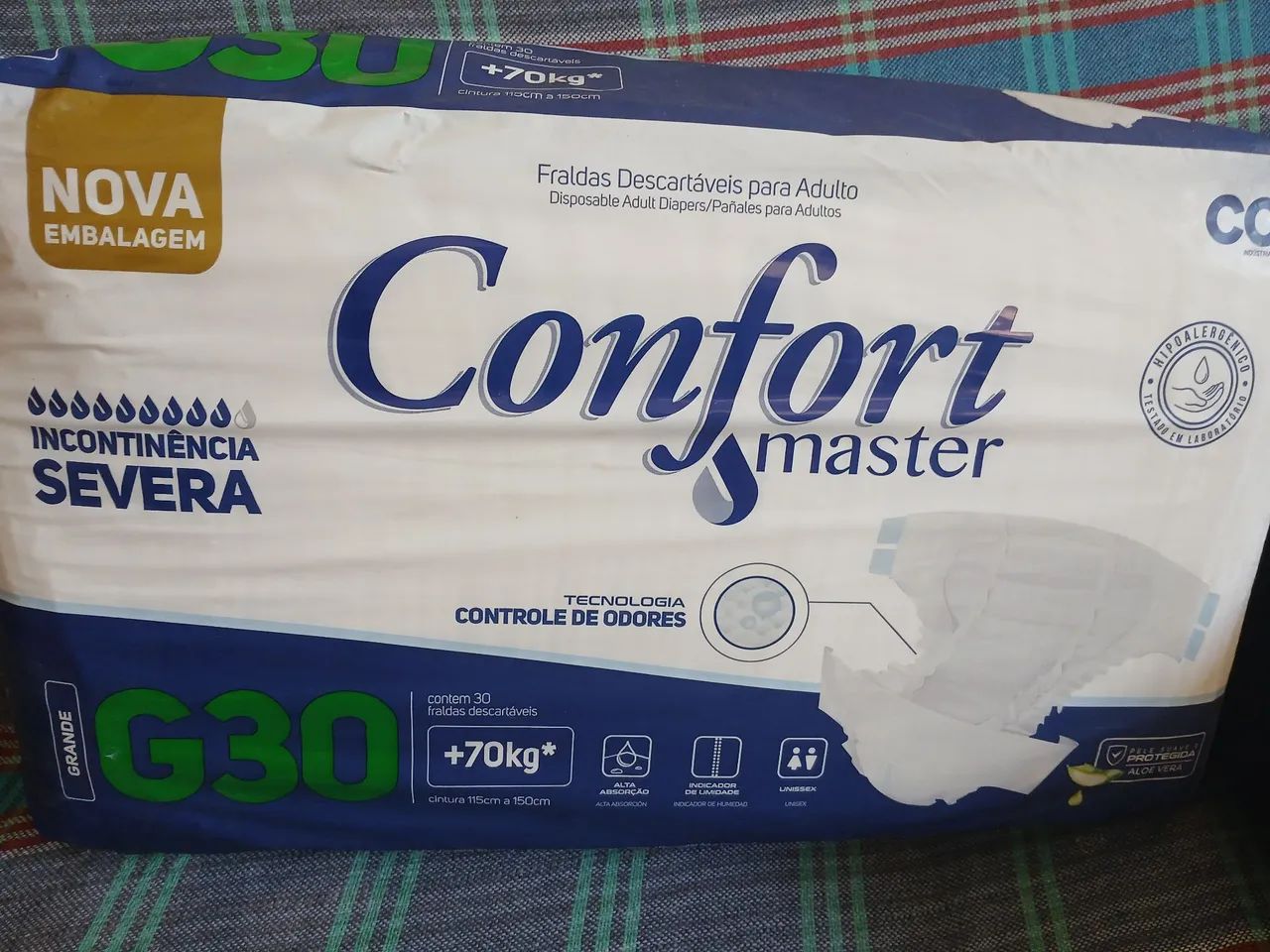 Vendo fraldas descartáveis geriatricas  - Foto 2