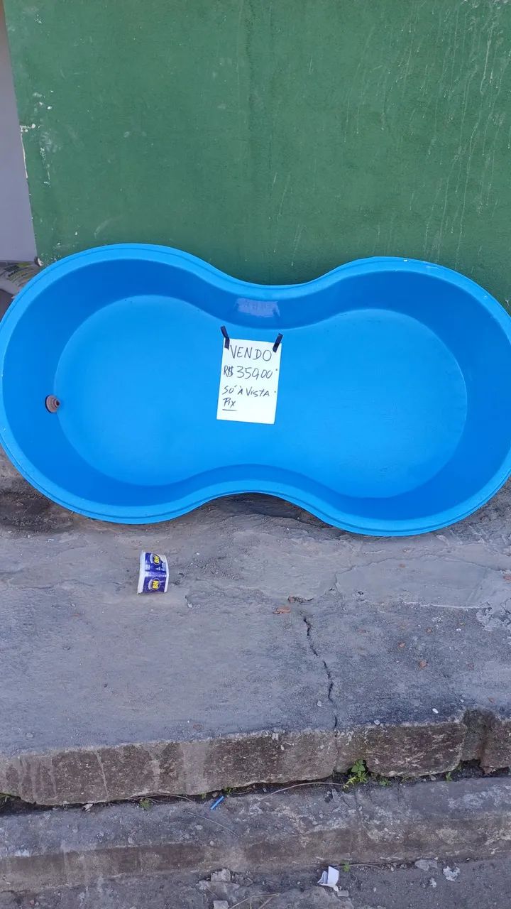 Bean-shaped Pool 500 Liters