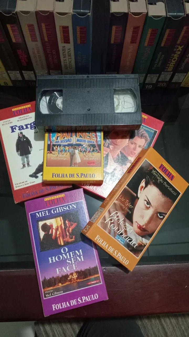 Coleção Videoteca Folha - VHS - 42 fitas - Foto 2