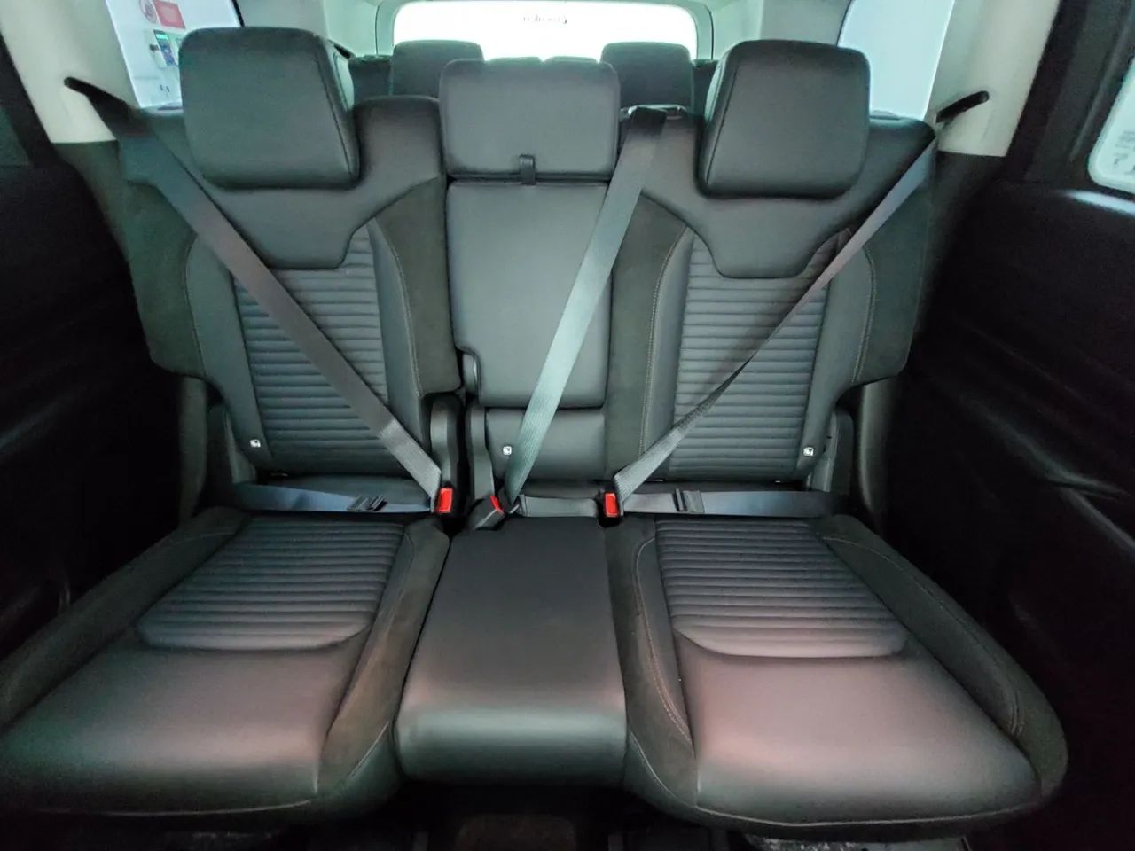 Jeep Commander Limited T270 1.3 TB Flex Aut., foto 18 de 18