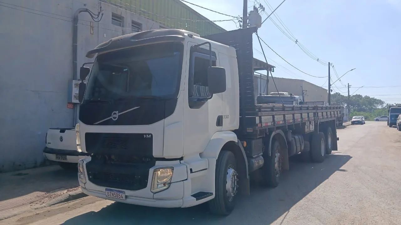  Vende-se Volvo vm 330 - Foto 2