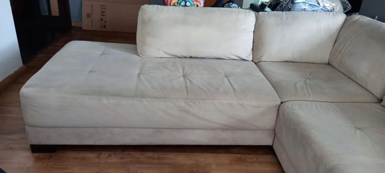 Sofa Sylvia Designer usado  - Foto 2