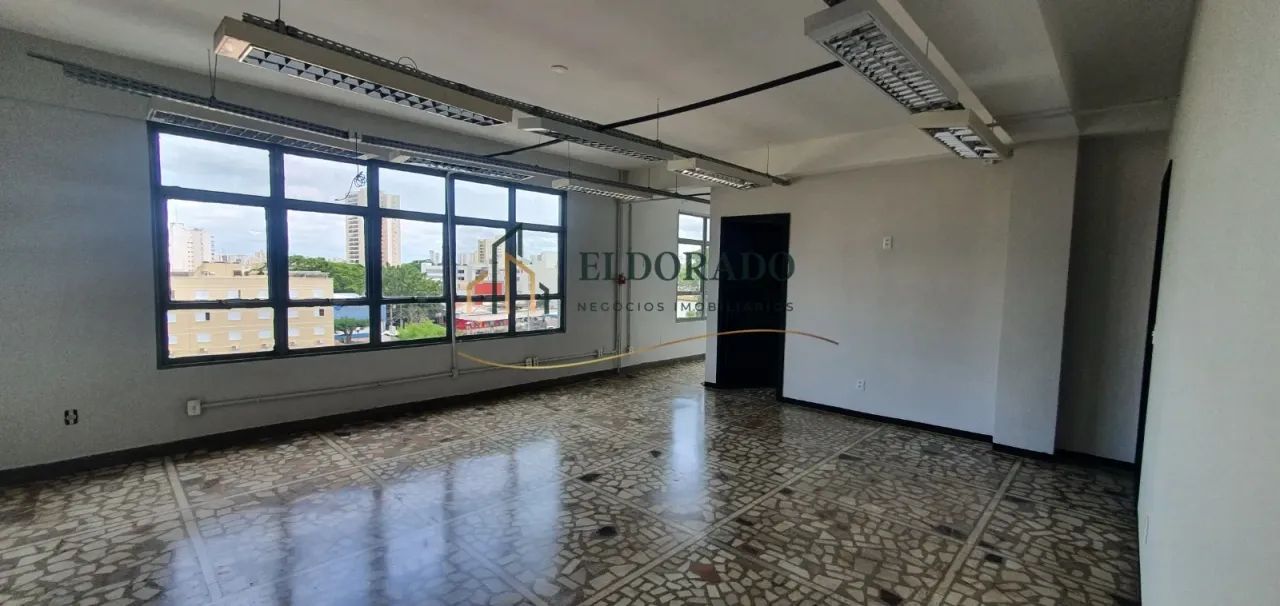 Aluga-se ou Vende-se Prédio Comercial na Rua Miranda Reis! - Foto 4